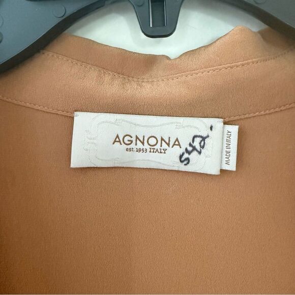 Agnona 100% Silk Tan Button-Up Blouse in Tan Sz Medium, NWT - Picture 4 of 12